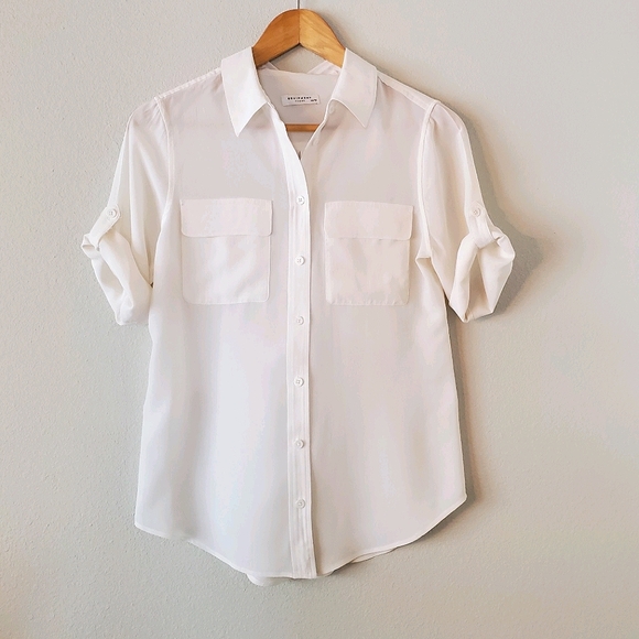 Equipment Femme Tops - Equipment Femme White Silk Button-up Blouse